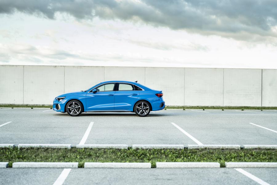  Audi A3 Sedan 35 TDI S-Line 2020 года  (WW) (фото 23 из 42)